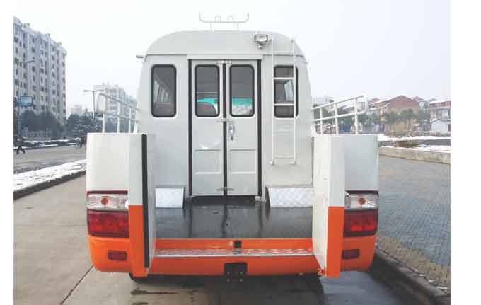 江淮6米10-11座柴油機電力工程車(chē)(國六）