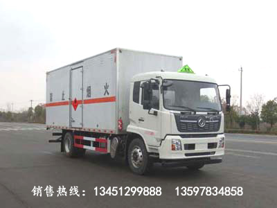 東風(fēng)天錦易燃液體廂式運輸車(chē)（國六）