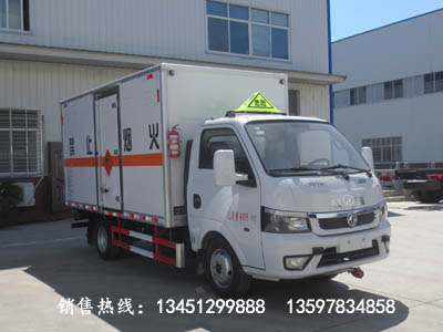 東風(fēng)途逸爆破器材運輸車(chē)（藍牌）