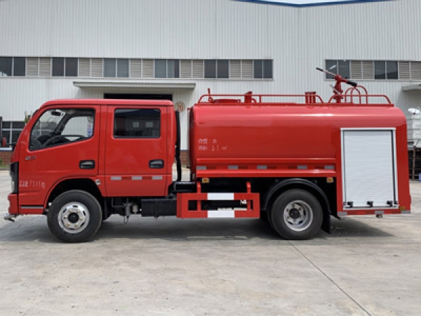 東風(fēng)雙排3.5噸消防灑水車(chē)（國六）
