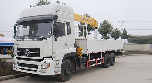 東風(fēng)天龍后雙橋隨車(chē)起重運輸車(chē)